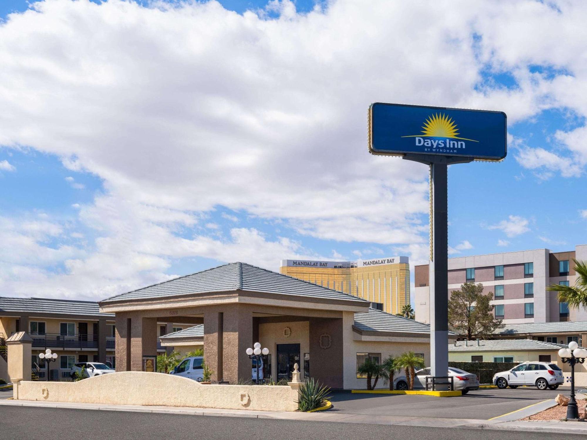 Days Inn By Wyndham Las Vegas Airport Near The Strip Exterior foto